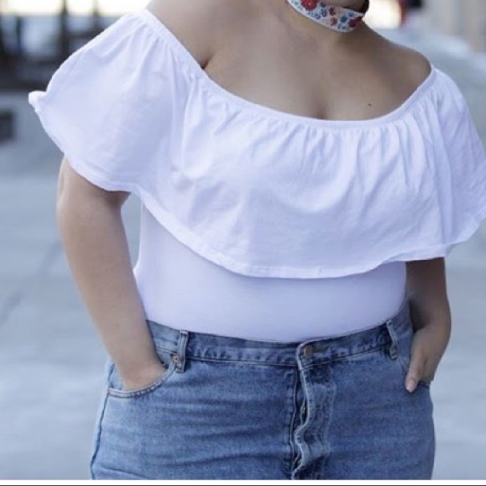 Brand new plus size top-ONLY 1 LEFT!